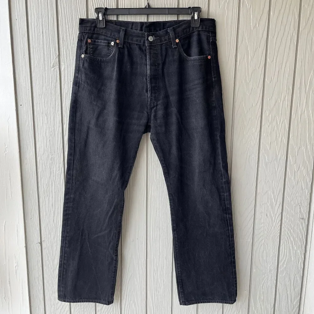 Levi’s 501 Black Jeans Men’s W36 L30 – Button Fly – Near New – Made 2021
